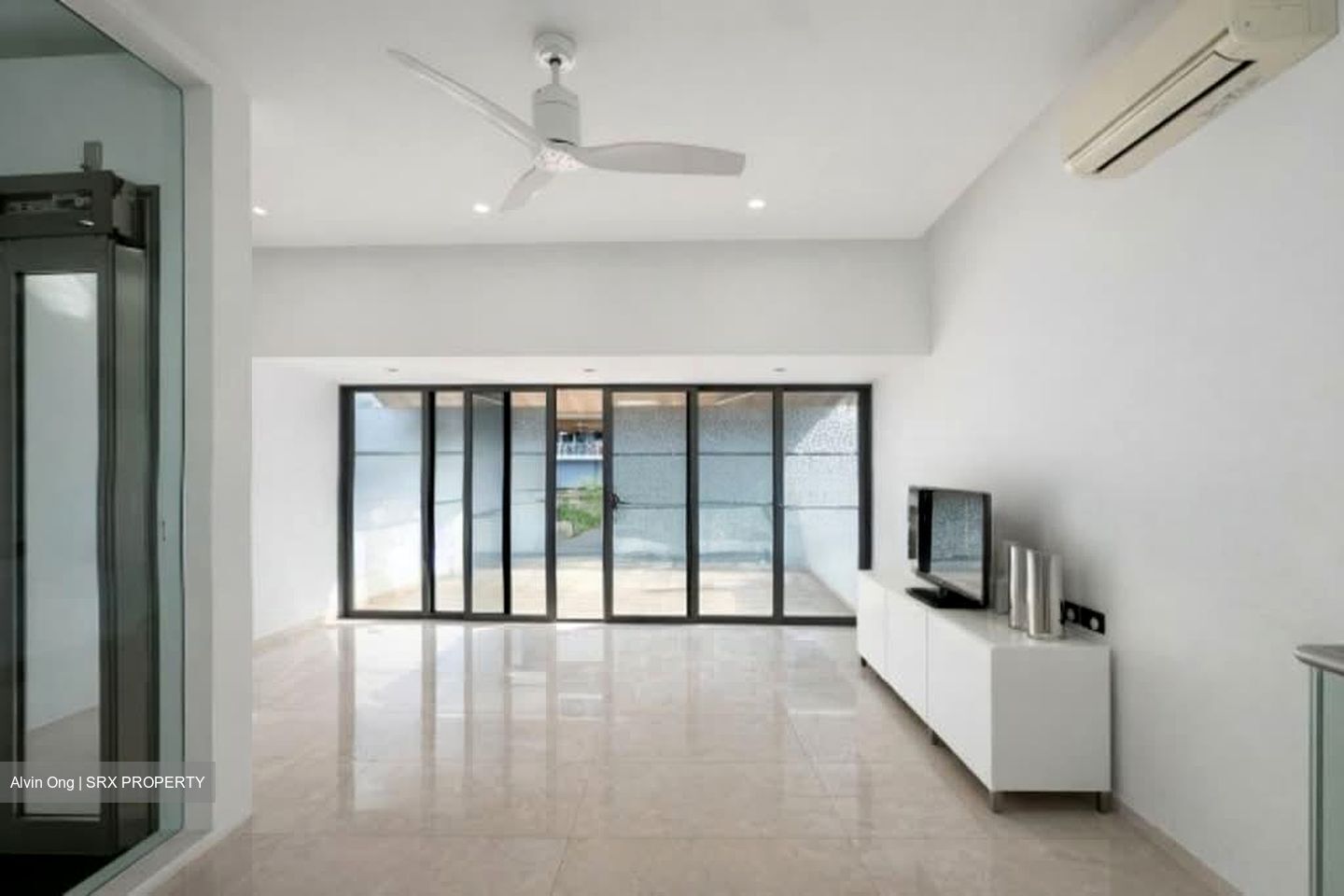 Sturdee Road (D8), Terrace #633060801